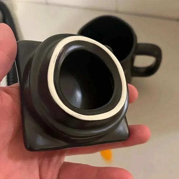 Rae Dunn Coffee/Tea Mug/Cup CLASS OF 2020 with lid Black with Tassel graduation - Picture 3 of 7